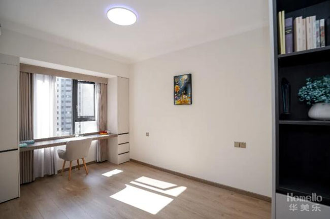 112㎡三室改兩室，一廳兩用布局，感受現(xiàn)代簡(jiǎn)約雅居的舒適與魅力